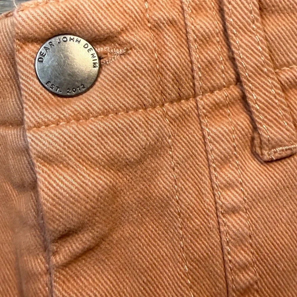Dear John Denim Peach Coral Utility Raw Hem Shorts Size 27 DSM-72-C302-MCY